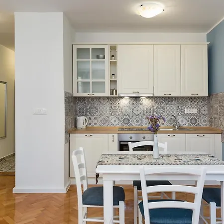 Appartement Pepa Auf Zadars Historischer Halbinsel